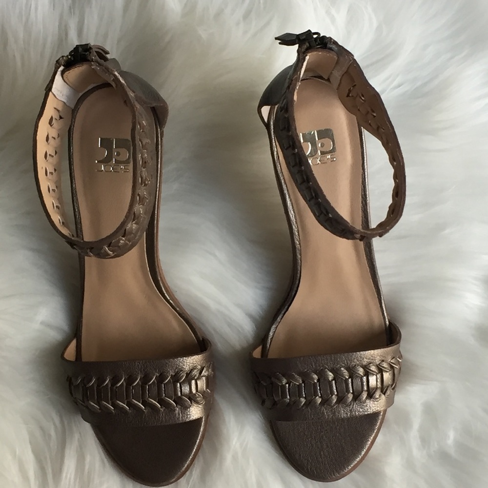 Joe's high heels shoe